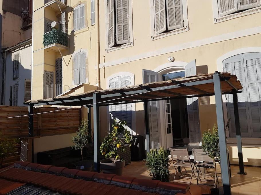 Superbe 2 Pieces Avec Grande Terrasse, Classe *** Марсель Экстерьер фото
